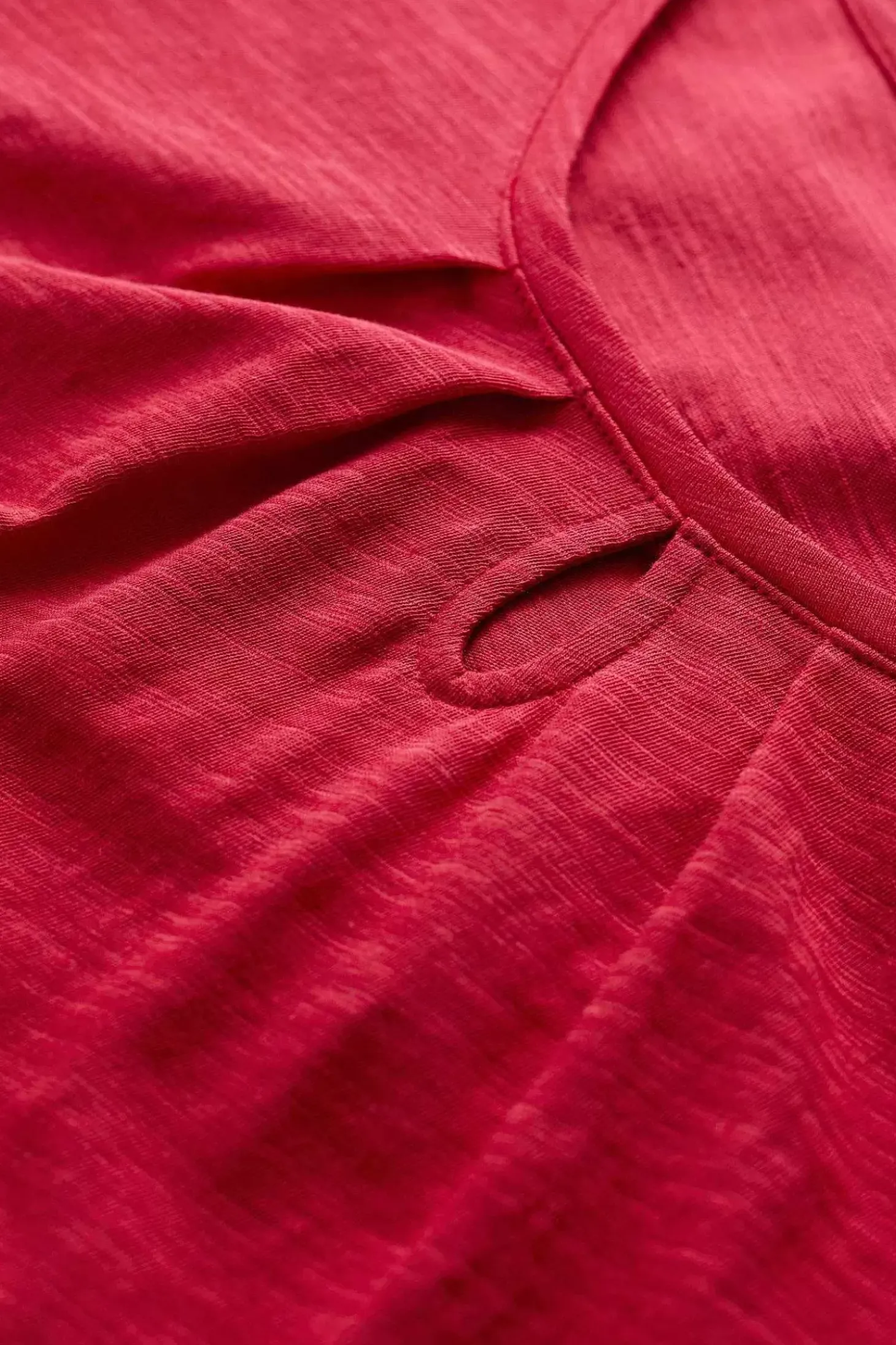 Appletree Keyhole Detail T-Shirt (Gots)