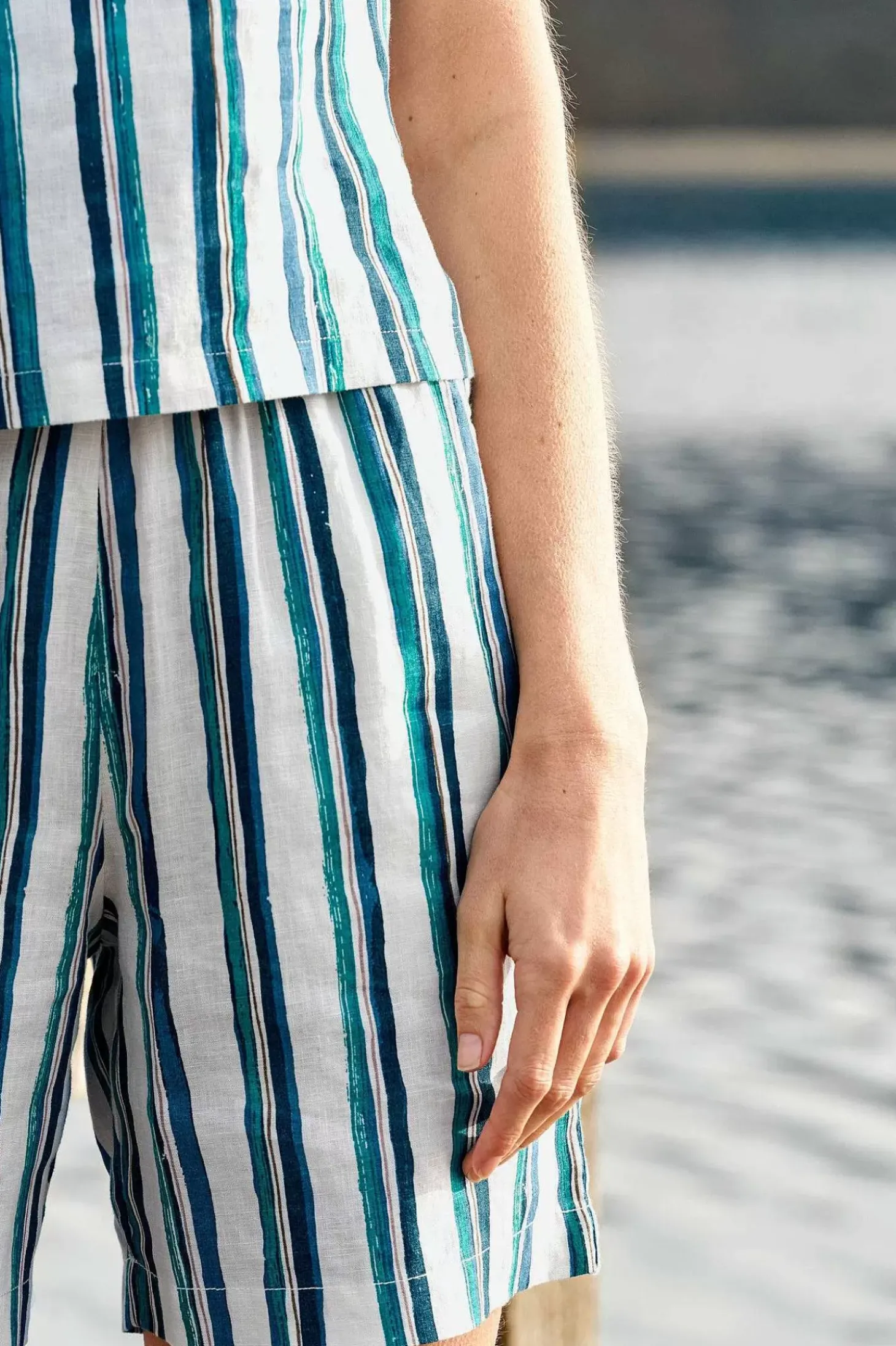Aviso Printed Linen Shorts