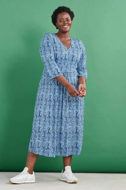 Carwynnen Three Quarter Sleeve Dress