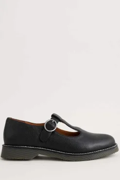 Daisy Trail Leather Shoes