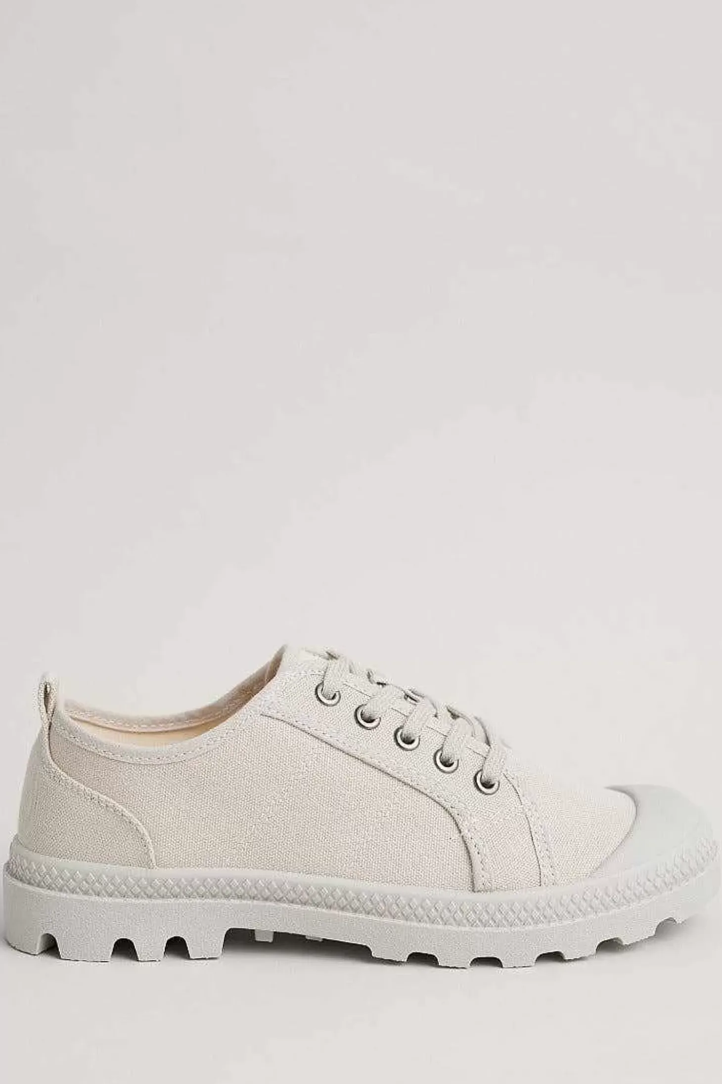 Meadowlark Trainers
