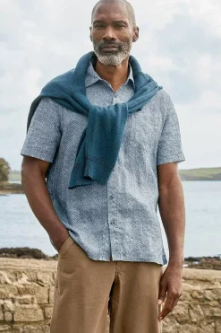 Men's Blue Heron Printed Short Sleeve Shirt