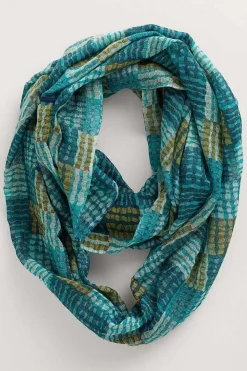 Pretty Circle Scarf