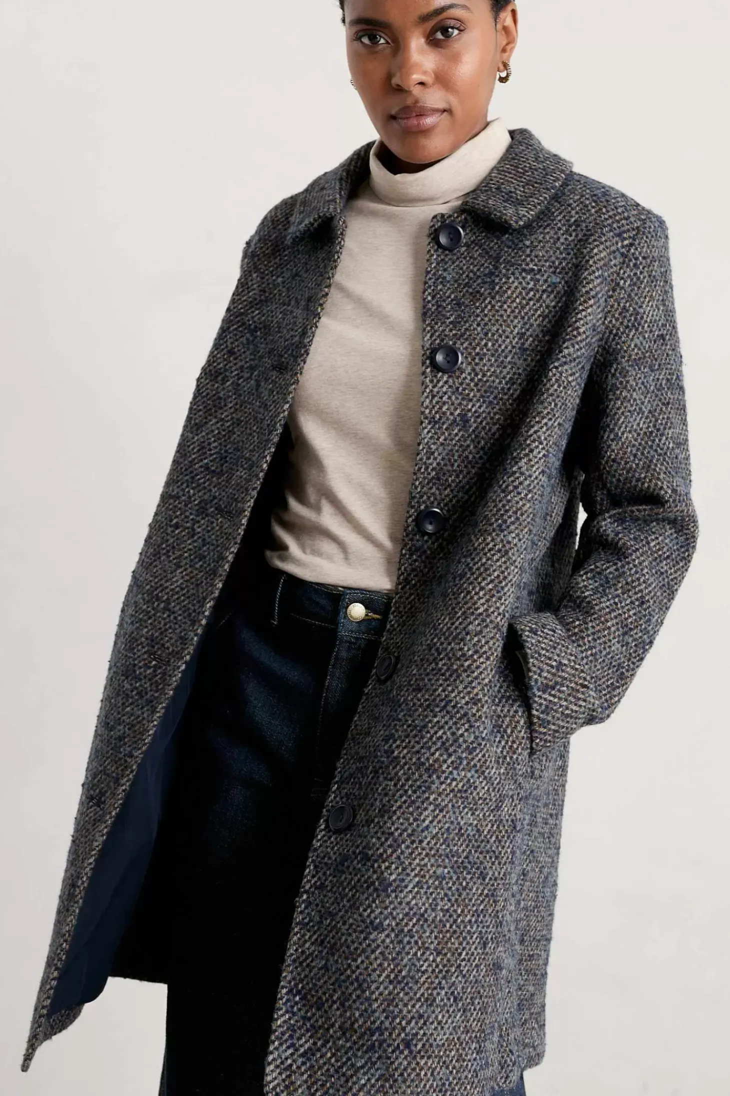 Wood Cabin Coat